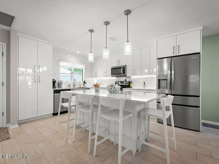 10 Little Bay Harbor Dr — Photo 13