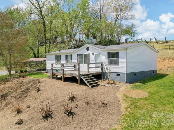 18 Dooley Dr, Canton, NC 28716