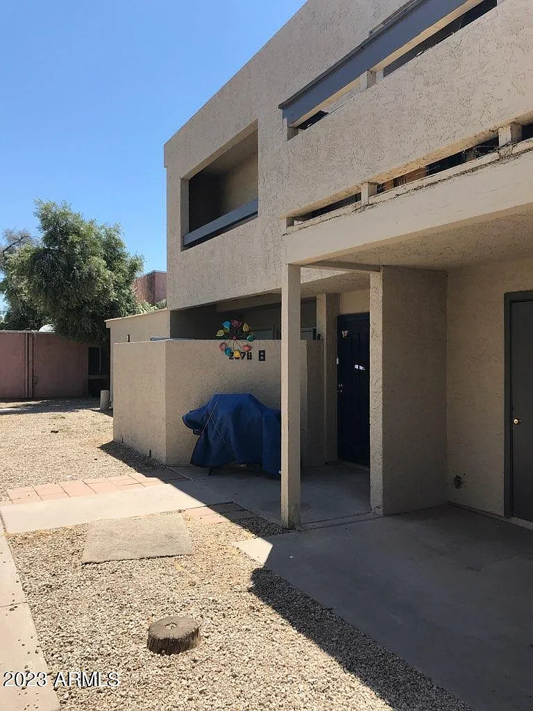 2 bed, 1.5 bath, 1036 sqft, $1,500 — Photo 4