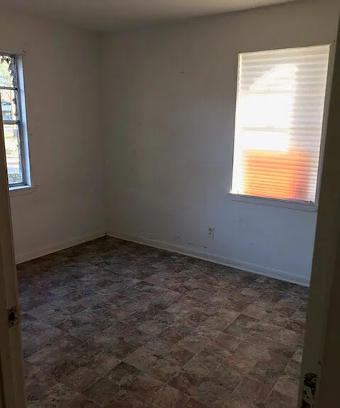 61 Charmingdale Dr N — Photo 5