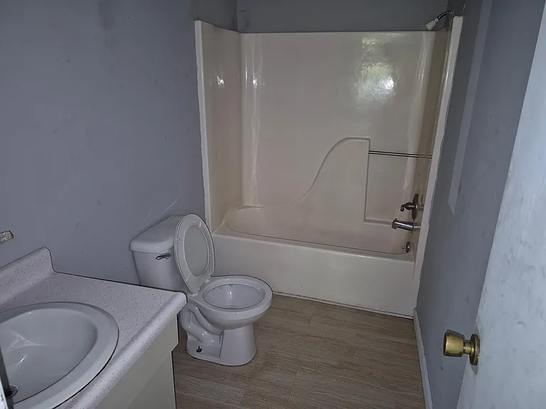 1117 Tellico St S #14 — Photo 2