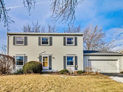 2030 University Dr, Naperville, IL, 60565