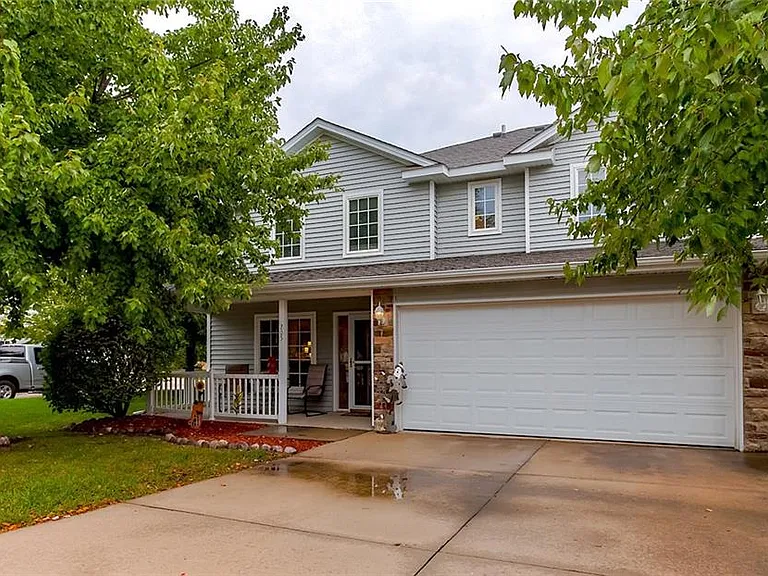 2100 Meadow Chase Ln #205 — Photo 1