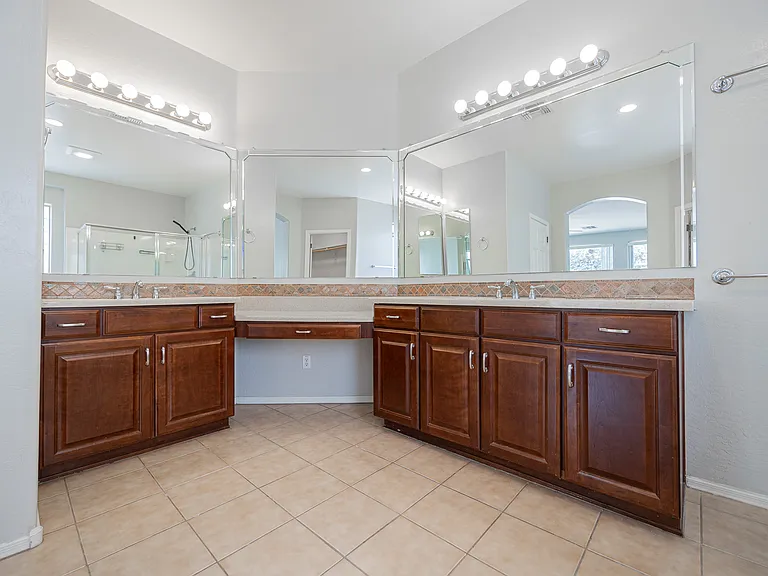 15268 W Coolidge St — Photo 20