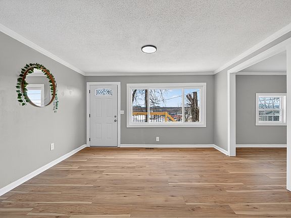 5th image of 350 N 3rd St