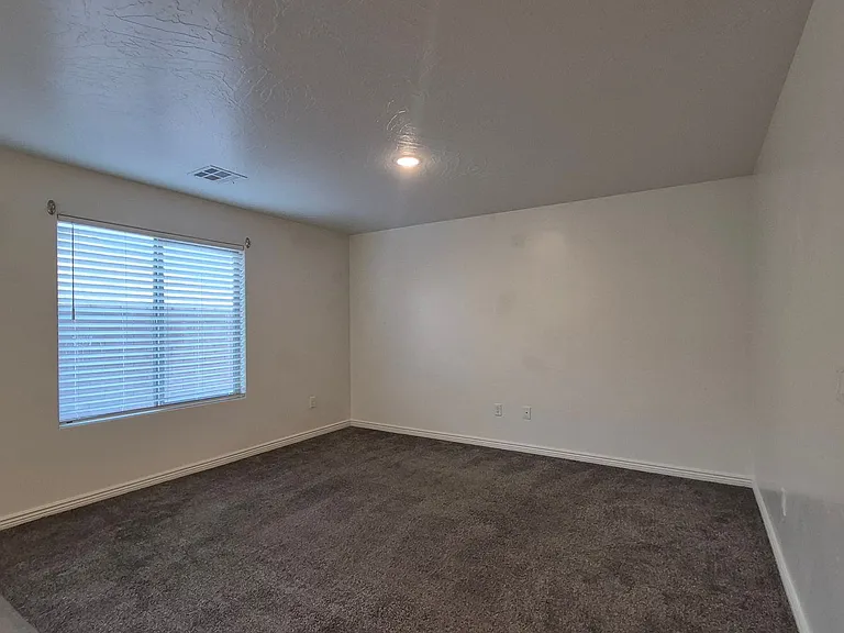 1432 E Trilobite Dr — Photo 6