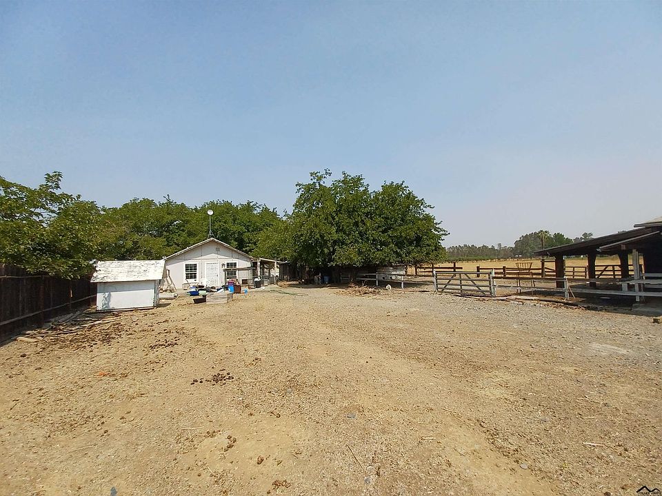 1st image of 22981 Tehama Ave