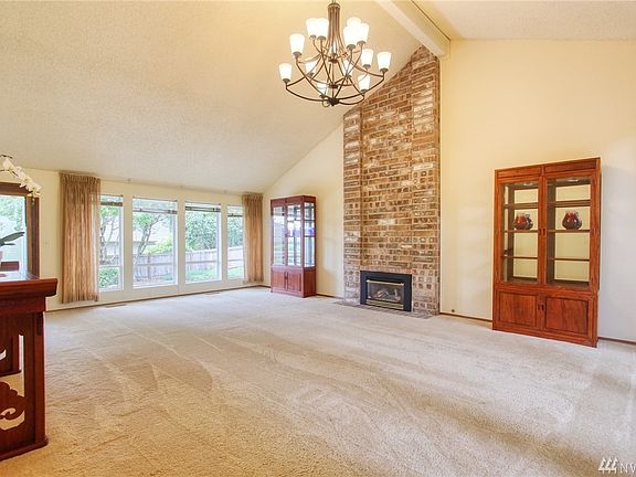 2nd image of 13820 SE 58th Pl