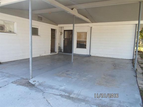 3rd image of 802 Phoenix Ave