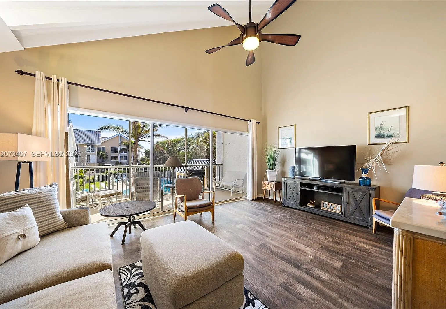 Dunes Club Condo — Photo 4
