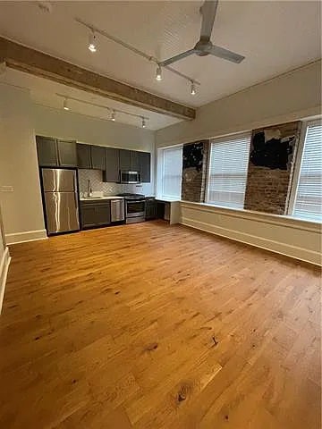 Building Photo - 221 Chartres St #307
