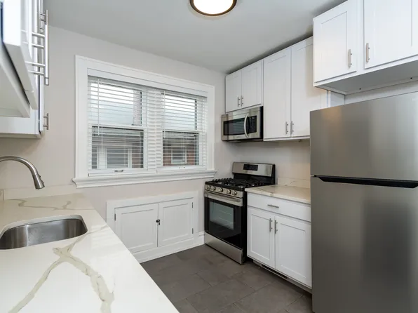 1019 Art Hill Pl #1AB, Saint Louis, MO 63139