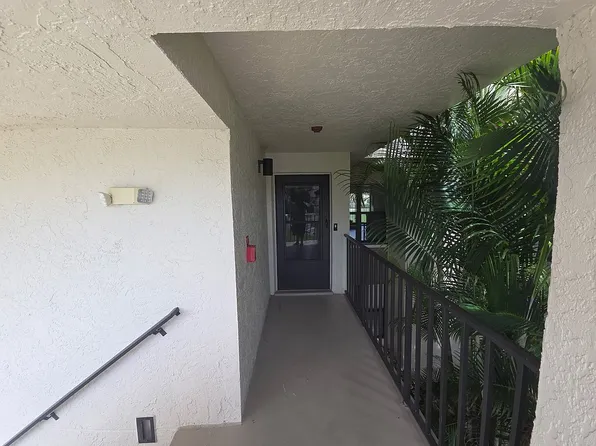 14770 Eagle Ridge Dr APT 208, Fort Myers, FL 33912