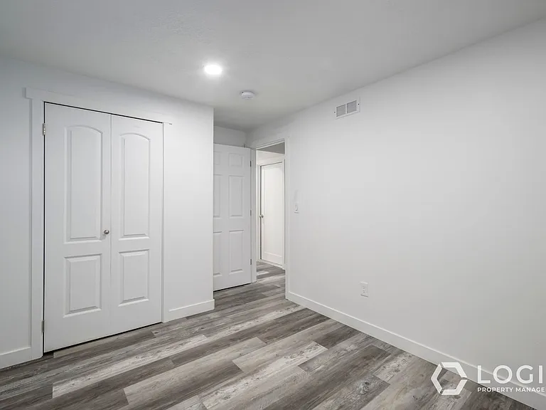 5075 E Rustic Patch Rd #DOWNSTAIRS — Photo 10
