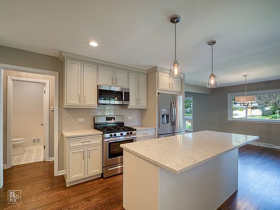 5th image of 1327 N Highland Ave