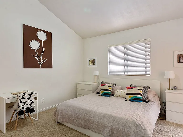 2037 E Brookings Dr — Photo 8