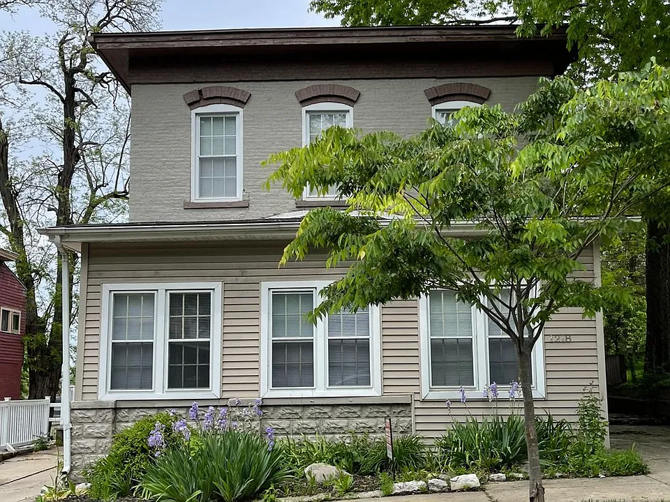 Columbia Square Apartments