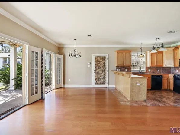 38035 Post Office Rd APT 21A, Prairieville, LA 70769