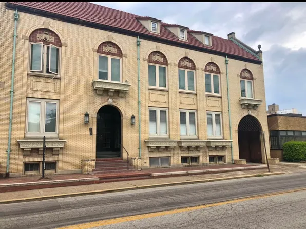 120 Walnut St APT D, Evansville, IN 47708