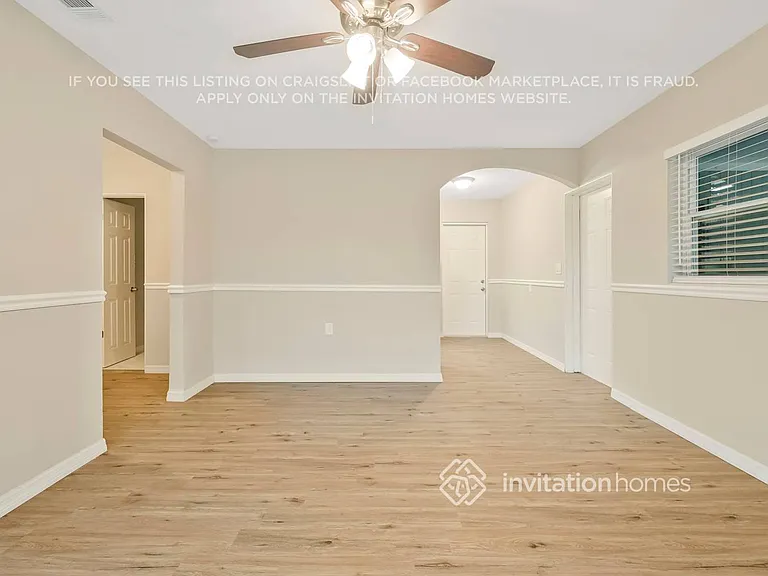 2831 Sanka Dr — Photo 2