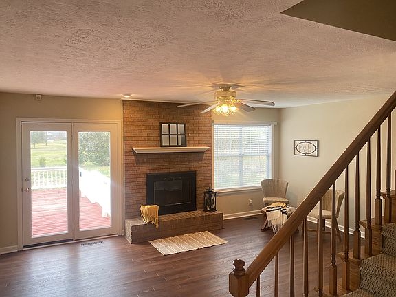 4th image of 3686 Woodbury Hwy