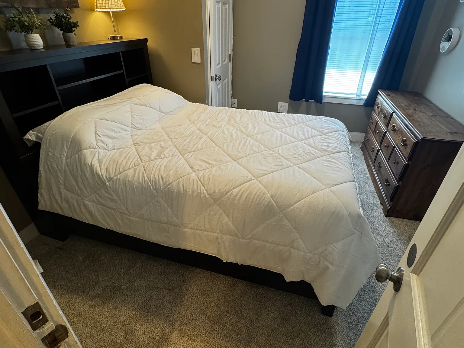 2 bed, $1,300 — Photo 3
