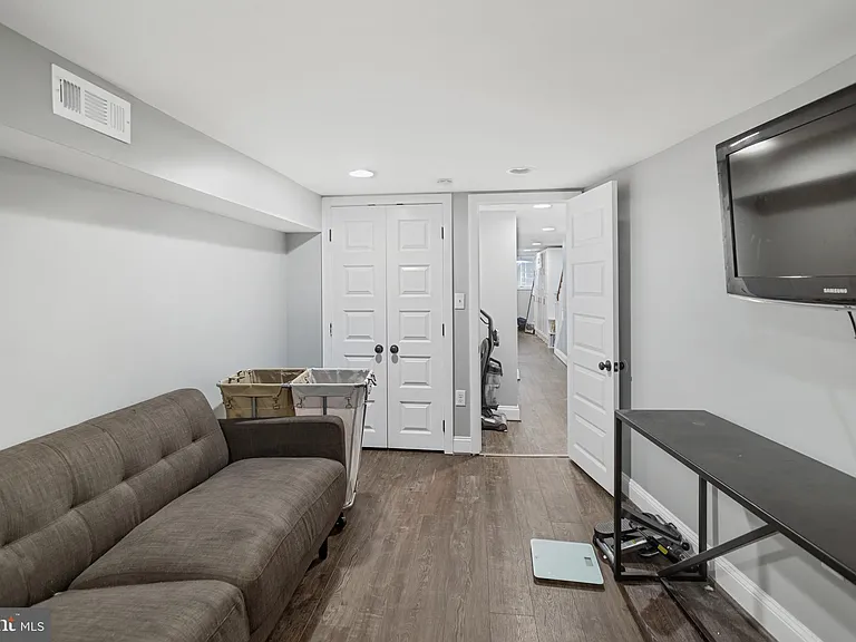 108 N Lakewood Ave — Photo 15