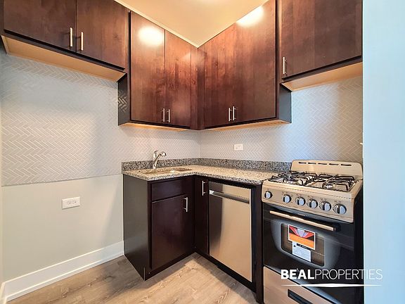 4th image of 4851 N Damen Ave #4851314