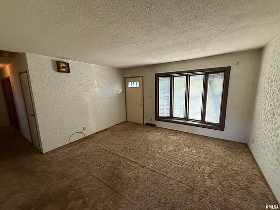 3rd image of 3022 Welshire Dr