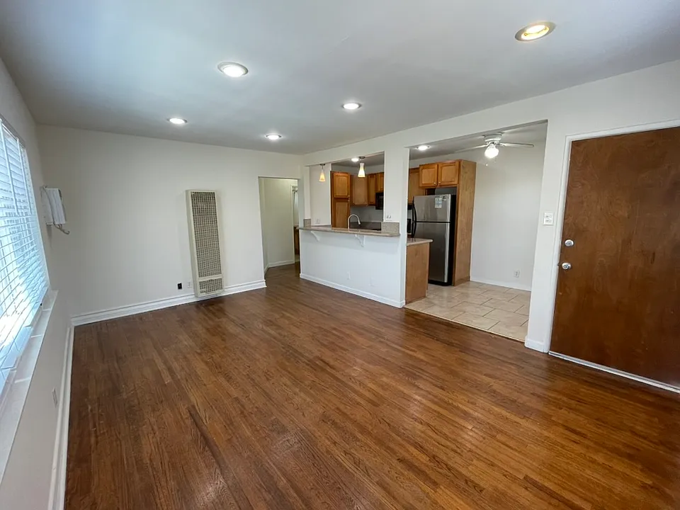 5301 Cleon Ave #3