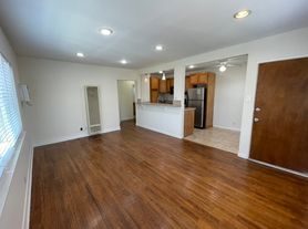 5301 Cleon Ave, North Hollywood, CA