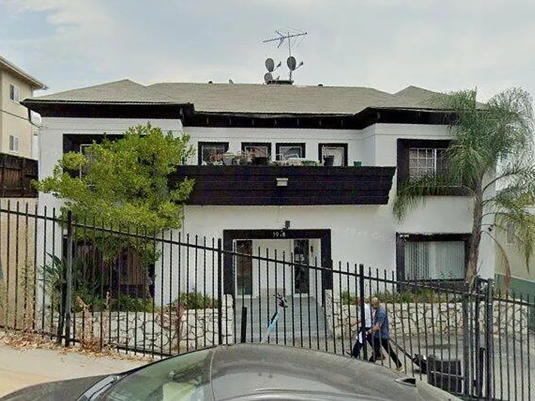 1918 N Grace Ave — Photo 10