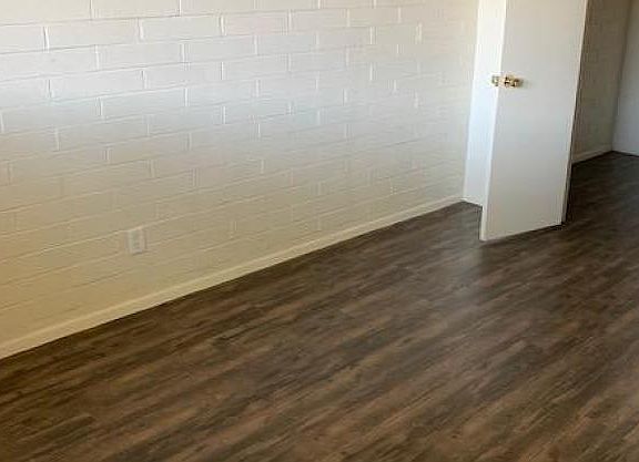 3rd image of 4350 E Fairmount St APT 11