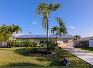 1614 SE Washington St, Stuart, FL 34997