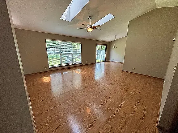 1718 King Eider Dr — Photo 4