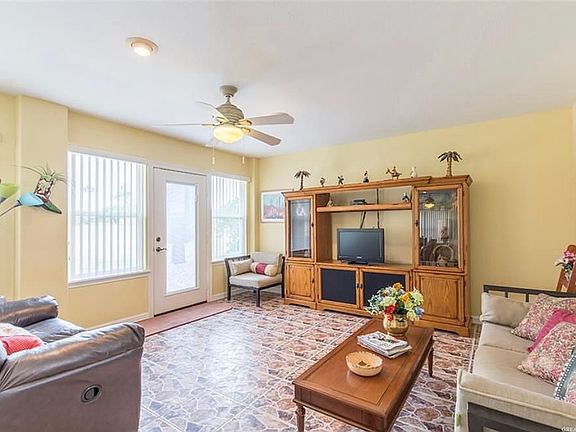 5th image of 2301 Fairway Ct