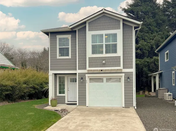 23 4th Street S, Pacific Beach, WA 98571