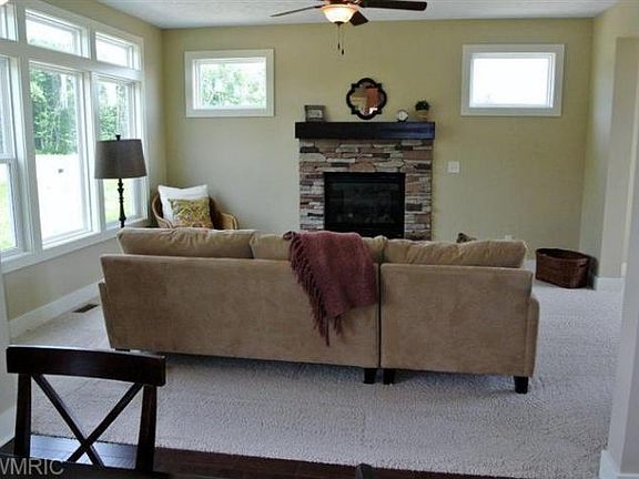 2nd image of 3833 Zion Dr