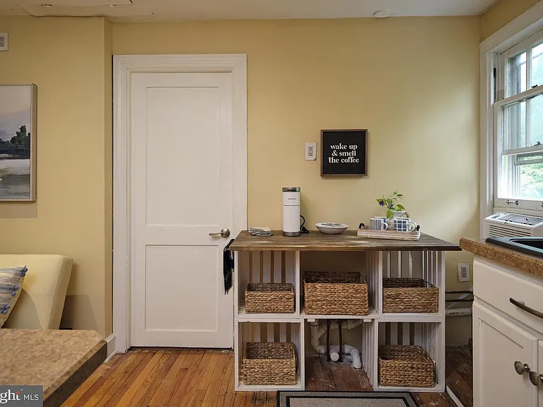 147 S Delaware Ave #6 — Photo 4