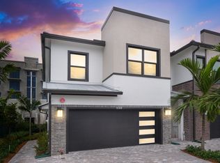 768 NW 82nd Ter, Fort Lauderdale, FL 33324