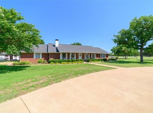 5625 Shallow Creek Dr, Midlothian, TX 76065