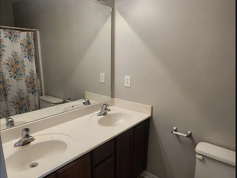 2035 Shaylin Loop — Photo 11