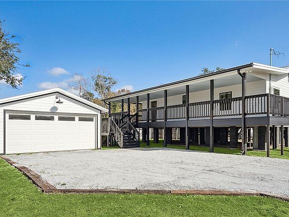 5th image of 28522 Lake Dr S