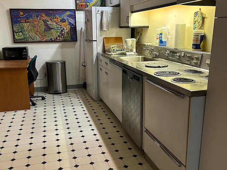 2520 SW Sherwood Dr #1 — Photo 7