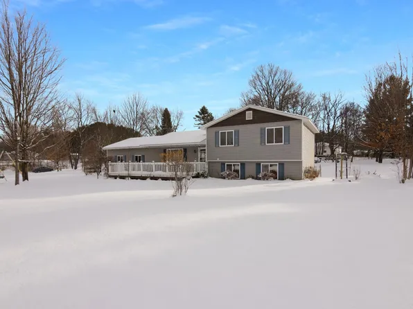 4227 Weatherby Ln, Traverse City, MI 49685