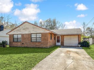 221 Martin Ln, Slidell, LA 70458