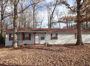 202 Cabin Ln, Red Boiling Springs, TN 37150