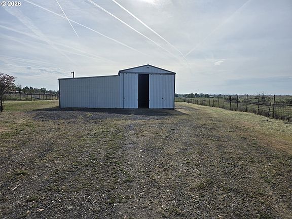 5th image of 81503 W 8th Rd