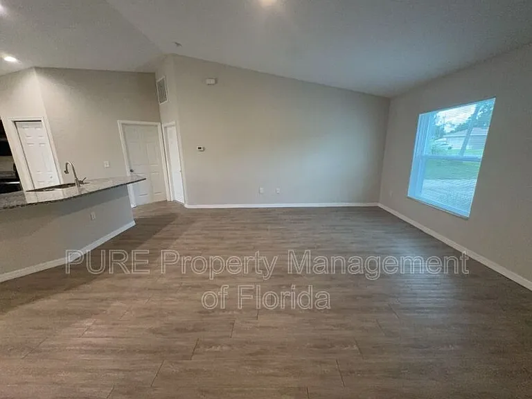 15057 SW 21st Ter — Photo 6