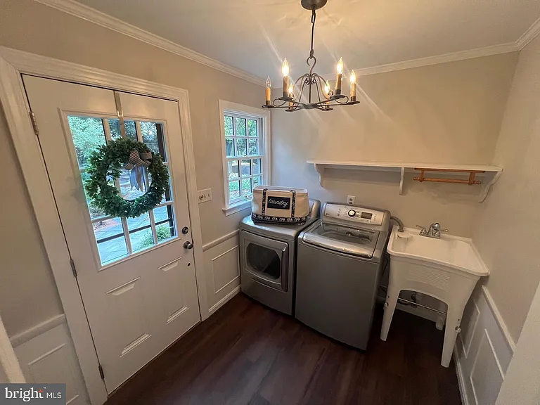 1197 Meadow Green Ln — Photo 23